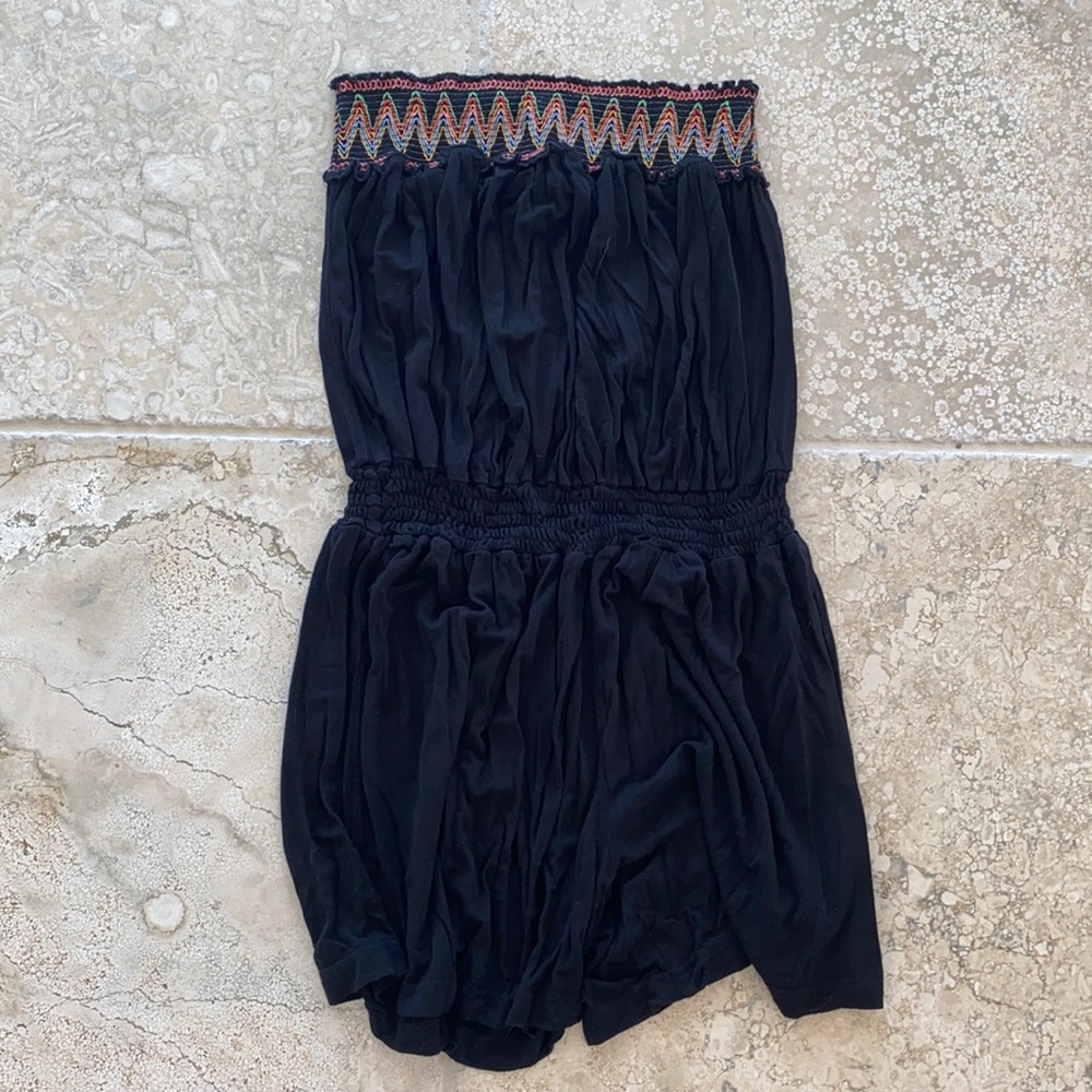 Strapless romper